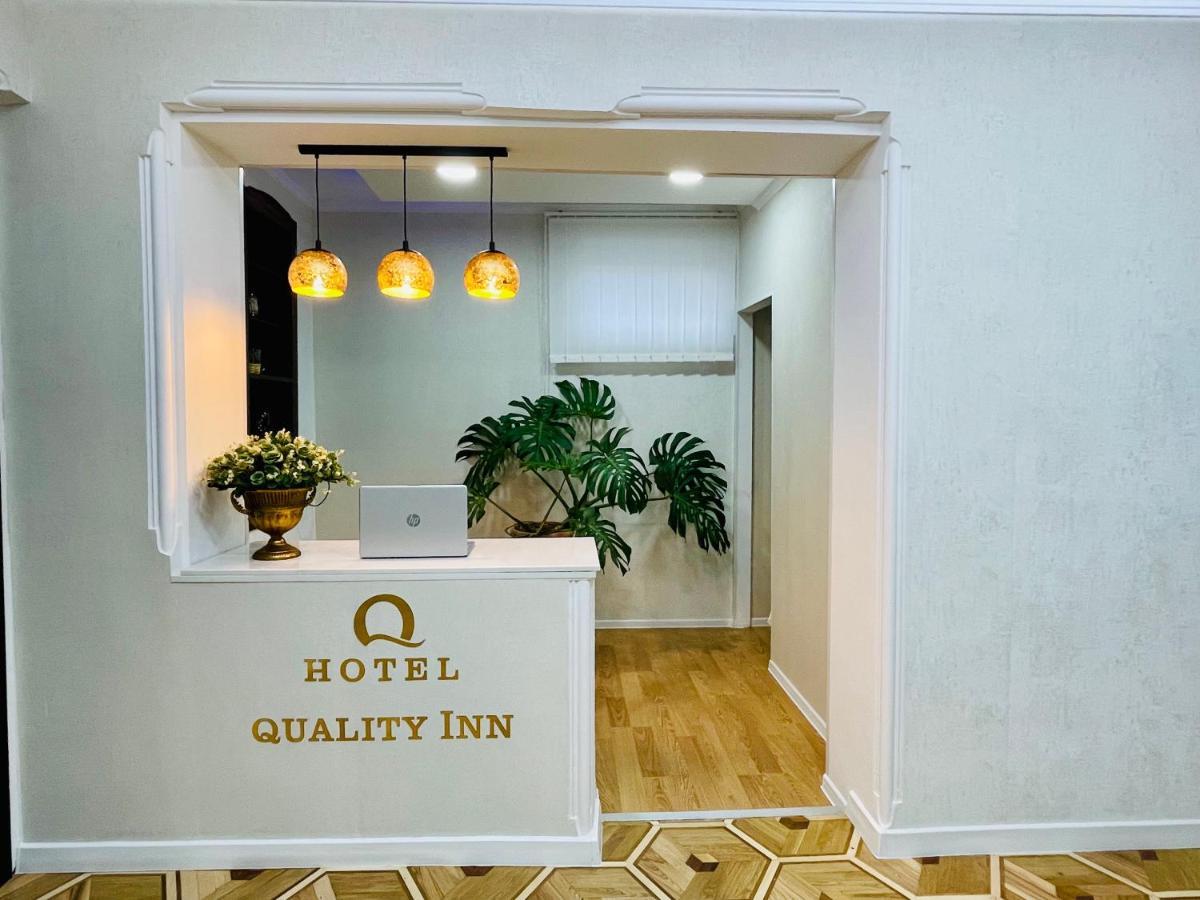Quality Inn Tbilisi Buitenkant foto
