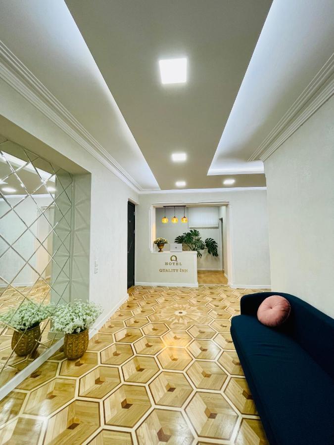 Quality Inn Tbilisi Buitenkant foto