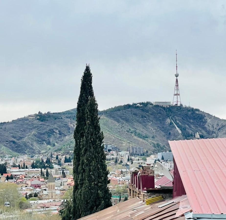 Quality Inn Tbilisi Buitenkant foto