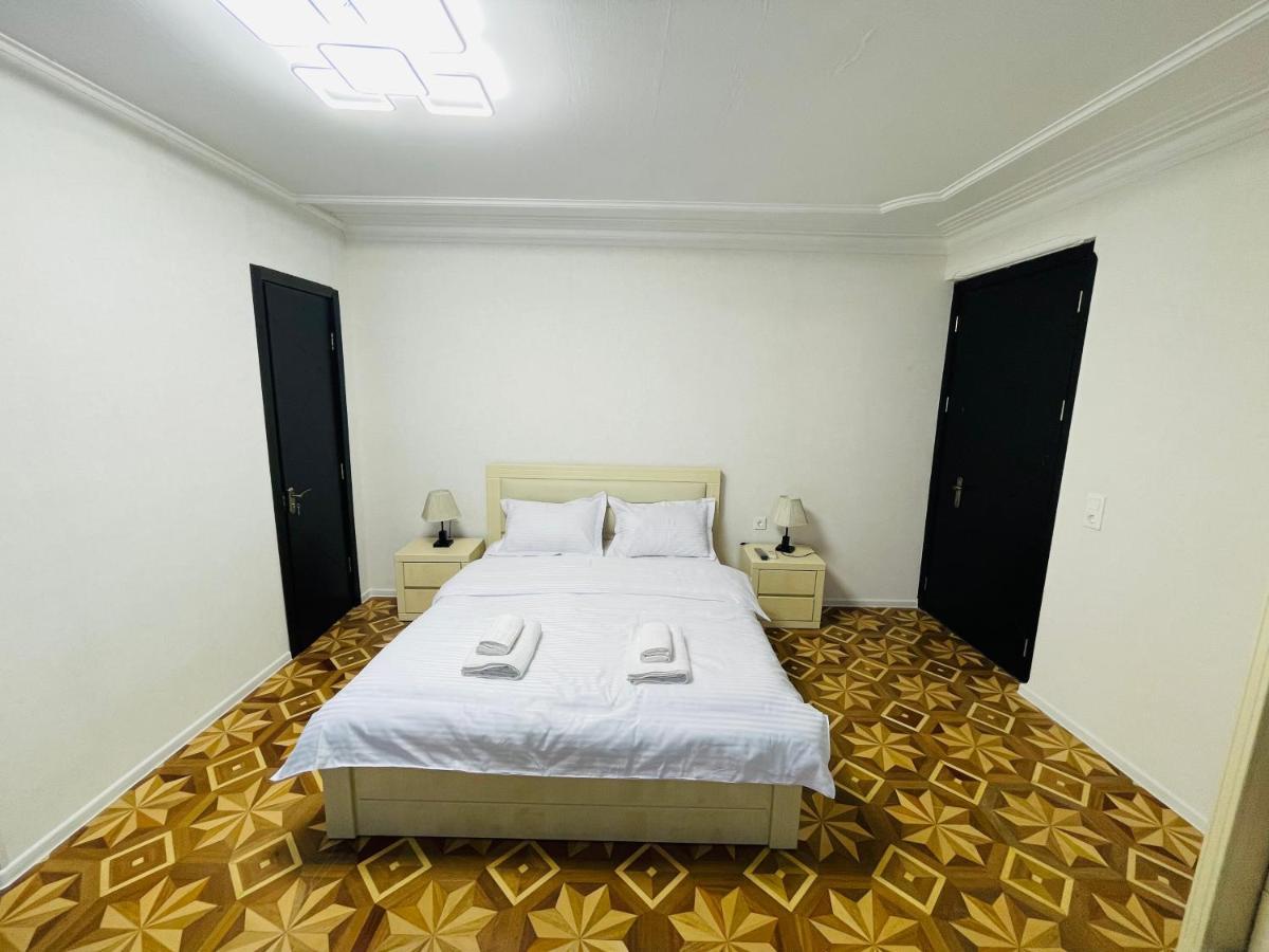Quality Inn Tbilisi Buitenkant foto