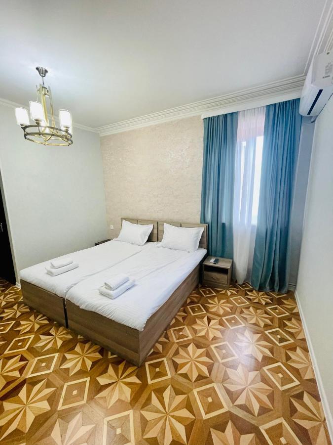 Quality Inn Tbilisi Buitenkant foto