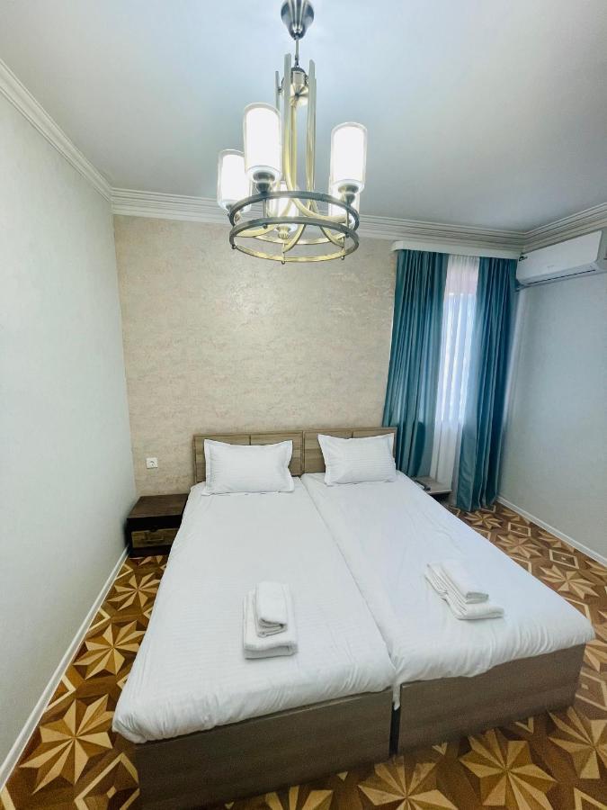 Quality Inn Tbilisi Buitenkant foto