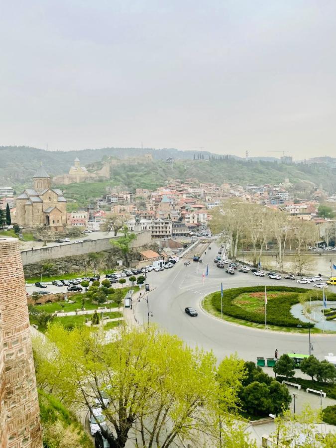Quality Inn Tbilisi Buitenkant foto